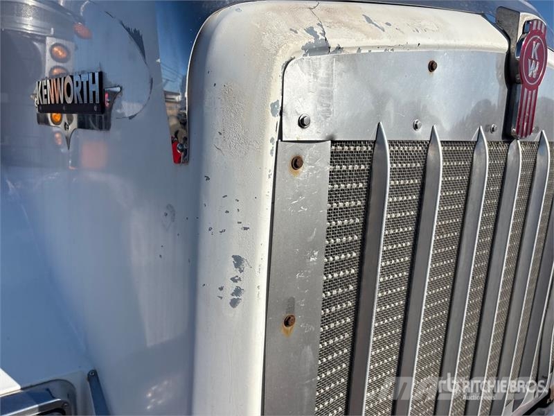 Kenworth T-800 Sleeper Tow Truck Евакуатори