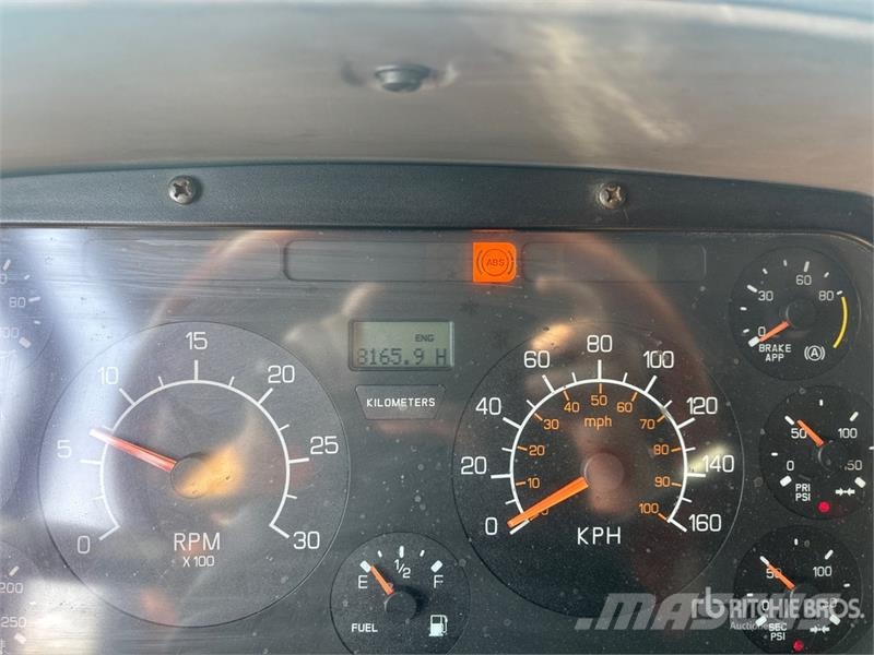 Kenworth T2000 Vetopöytäautot