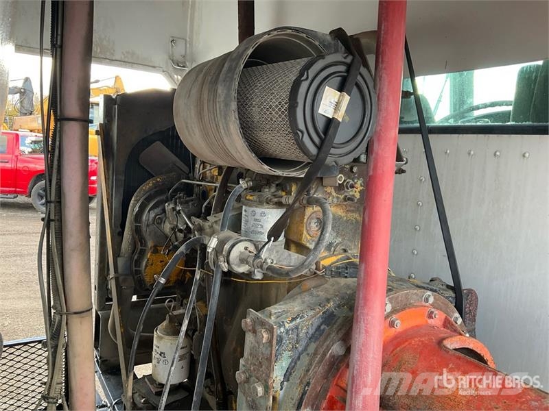 Kenworth T300 Tovornjaki za vodo