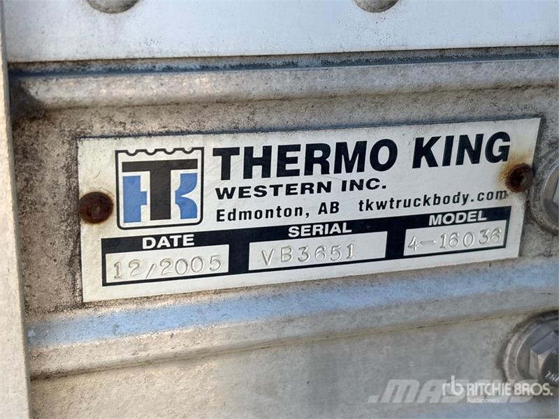 Kenworth T300 Camiones con caja de remolque