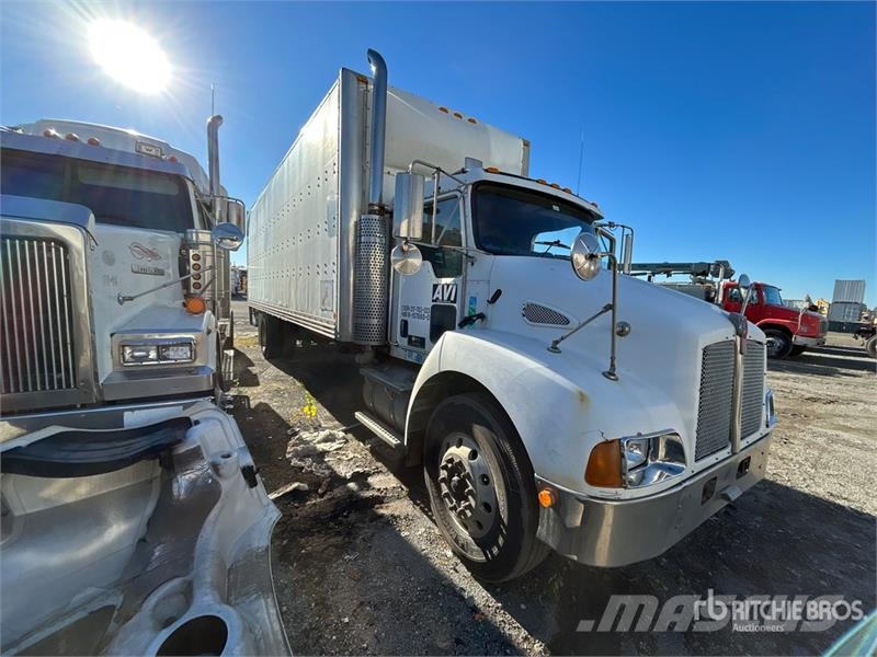 Kenworth T300 Sanduk kamioni