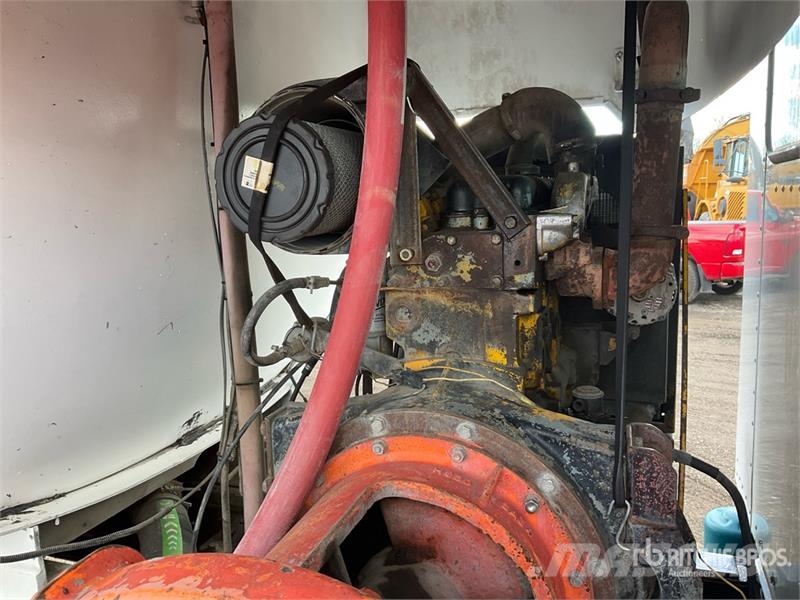 Kenworth T300 Tovornjaki za vodo