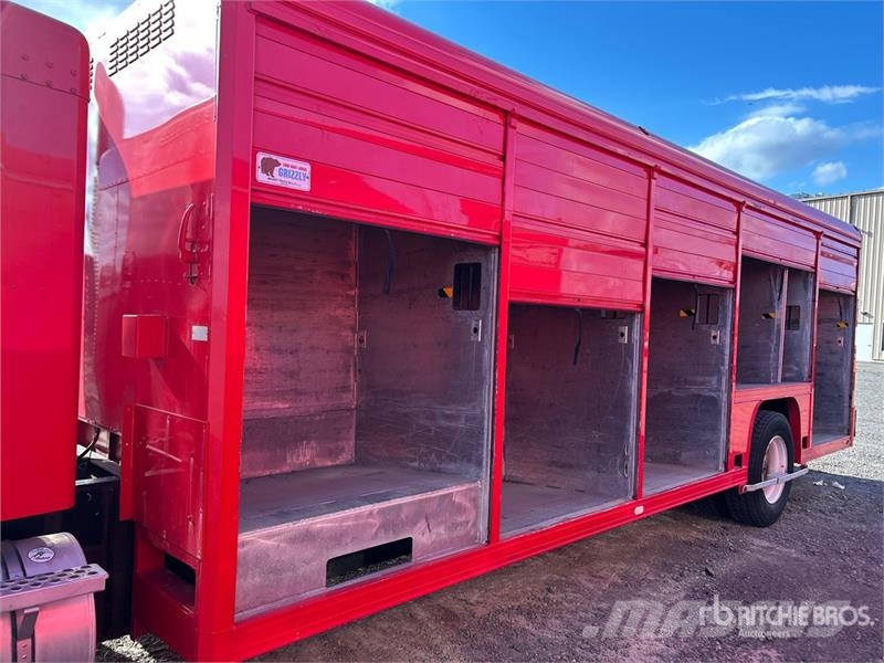 Kenworth T300 Вантажівки для доставки напоїв