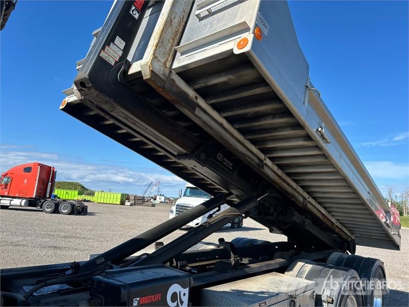 Kenworth T300 شاحنات الرافعات