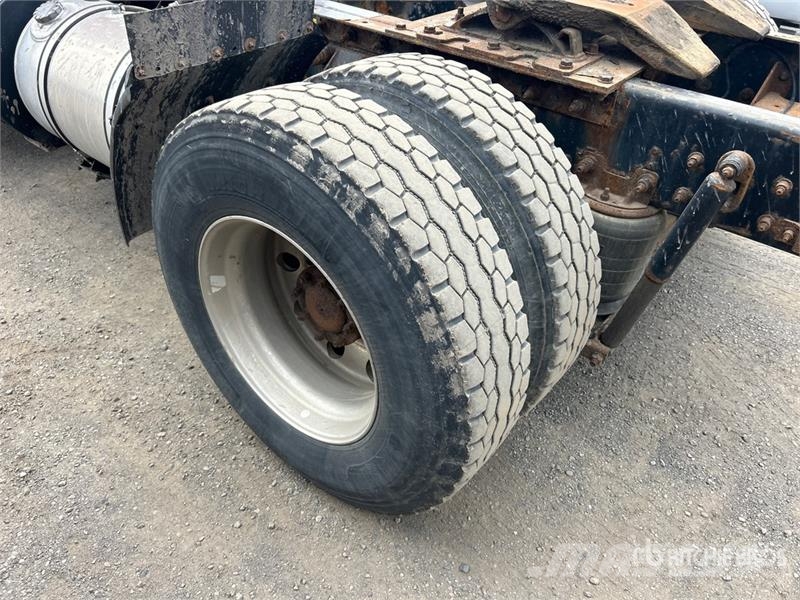 Kenworth T300 Traktorske jedinice