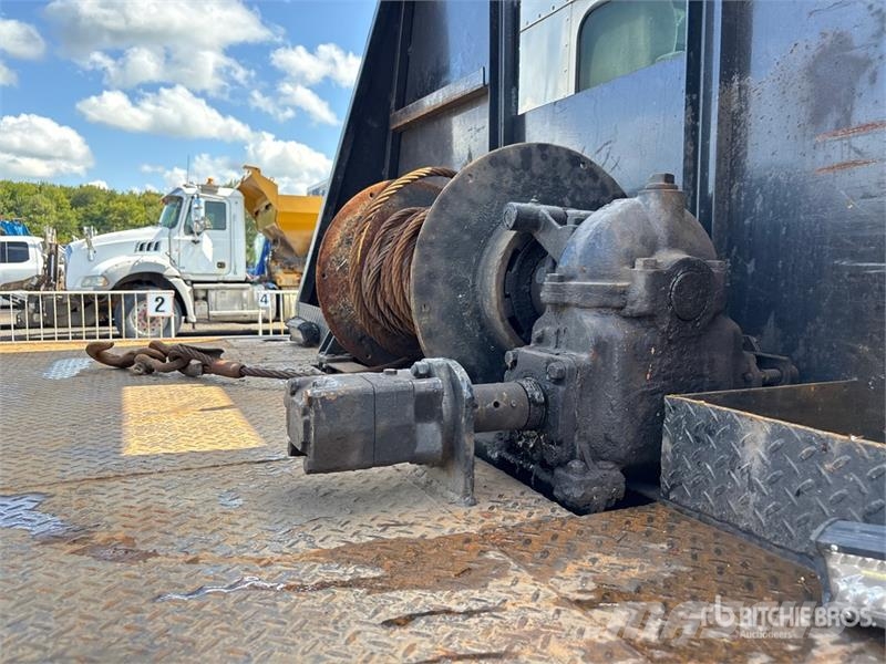Kenworth T300 Recovery vehicles