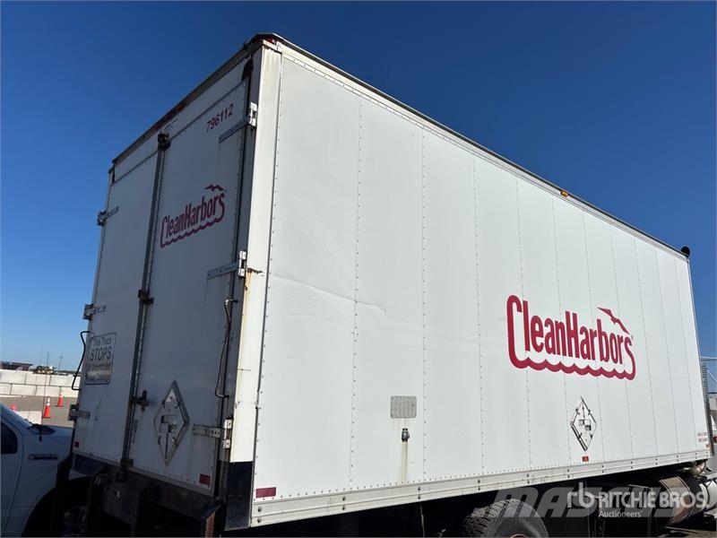 Kenworth T300 Camiones con caja de remolque