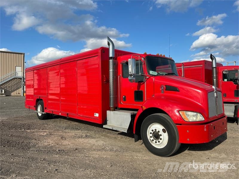 Kenworth T300 Вантажівки для доставки напоїв