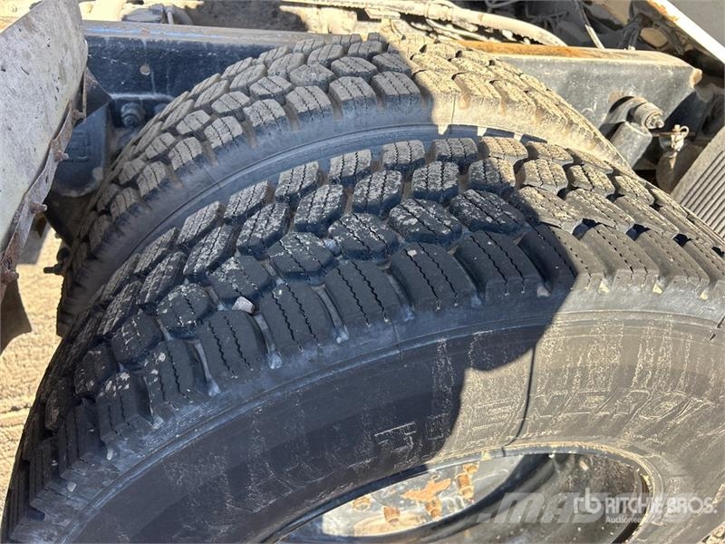 Kenworth T300 Camiones bañeras basculantes o volquetes