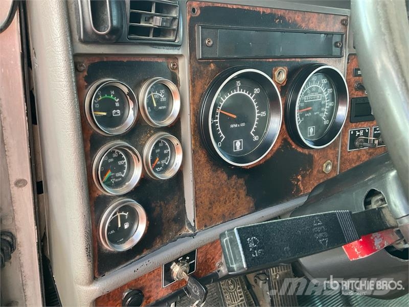 Kenworth T300 Tovornjaki za vodo