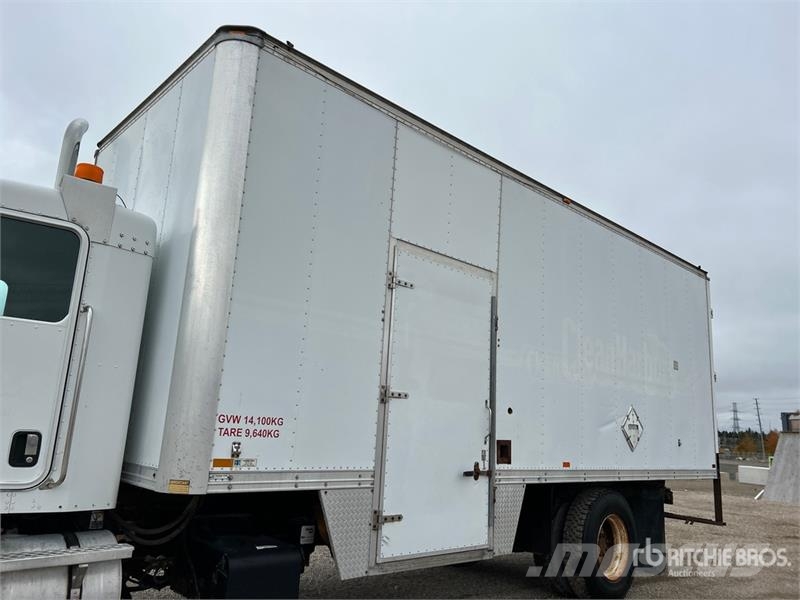 Kenworth T300 Camiones con caja de remolque