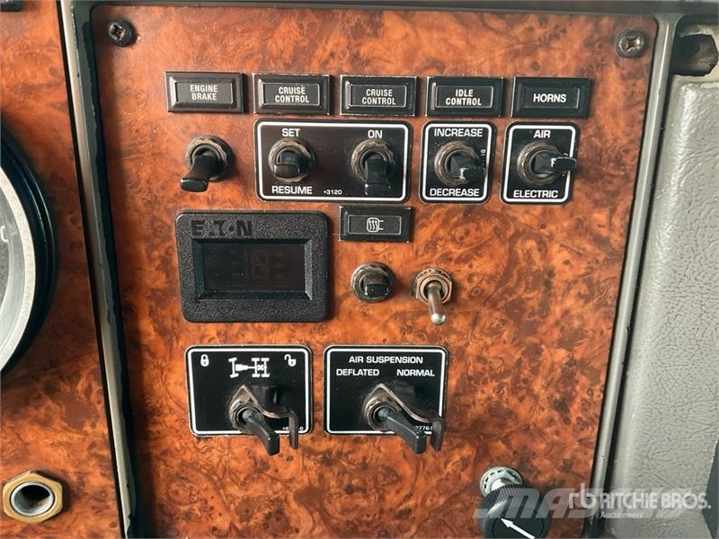 Kenworth T300 Tovornjaki za vodo