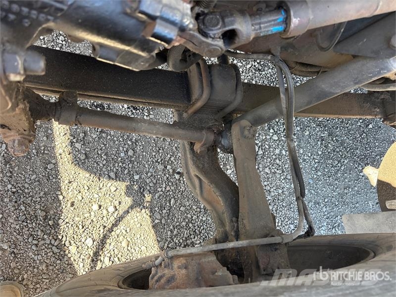 Kenworth T300 Camiones con caja de remolque