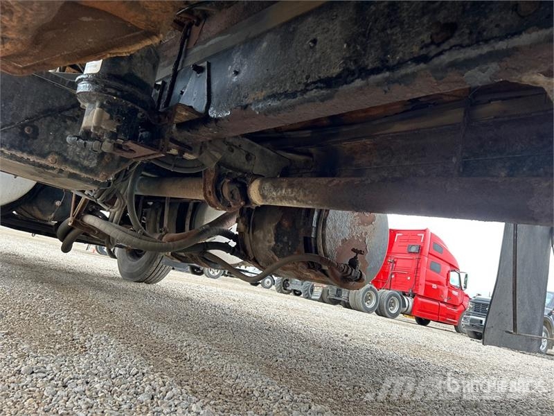 Kenworth T300 Camiones con caja de remolque