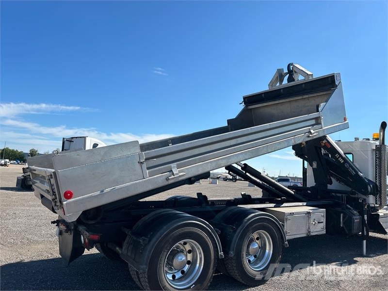 Kenworth T300 شاحنات الرافعات