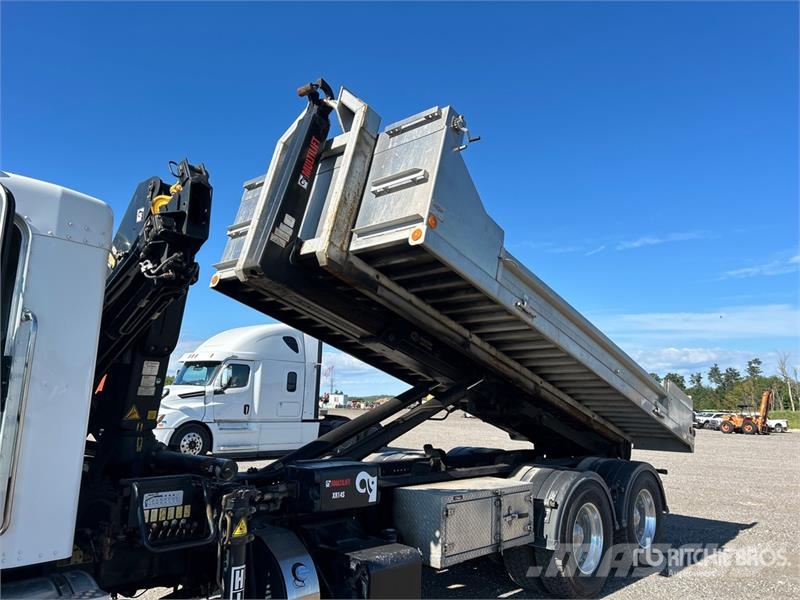 Kenworth T300 شاحنات الرافعات