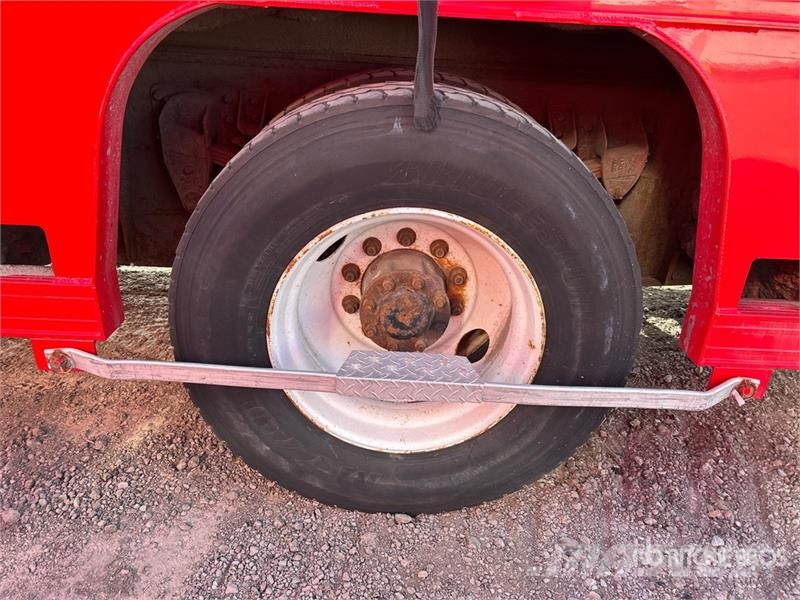 Kenworth T300 Вантажівки для доставки напоїв