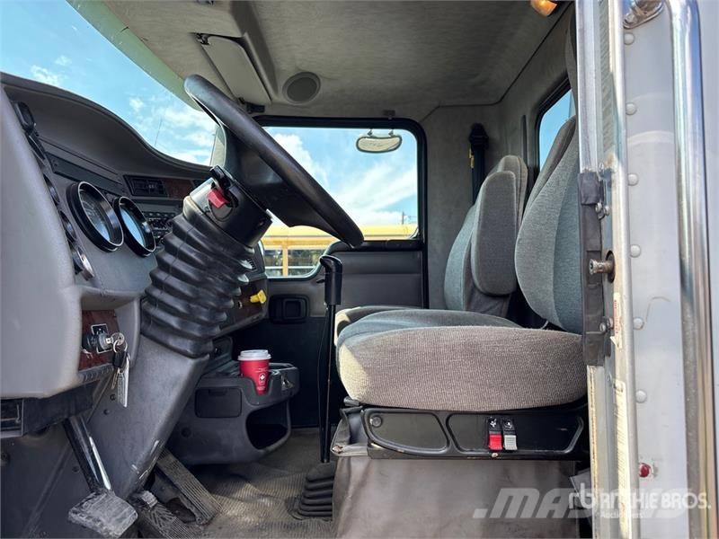 Kenworth T300 Recovery vehicles
