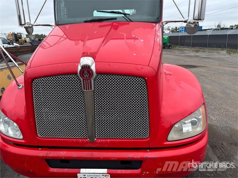 Kenworth T370 Vetopöytäautot