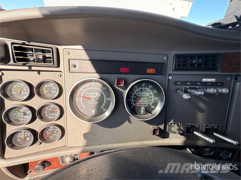 Kenworth T370 Camiones caja cerrada