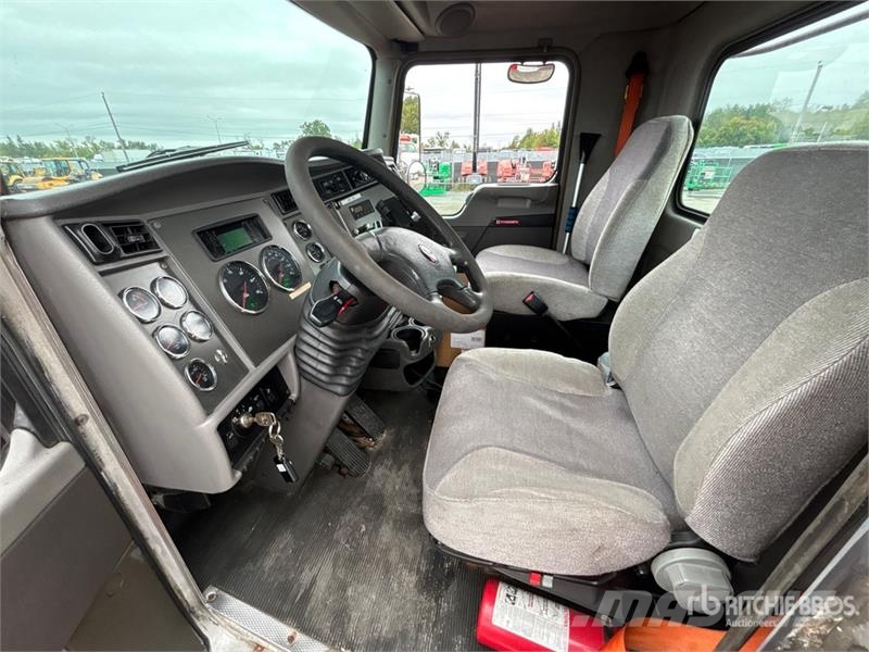 Kenworth T370 Vetopöytäautot
