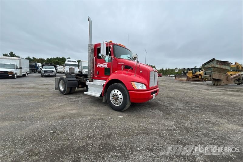 Kenworth T370 Vetopöytäautot