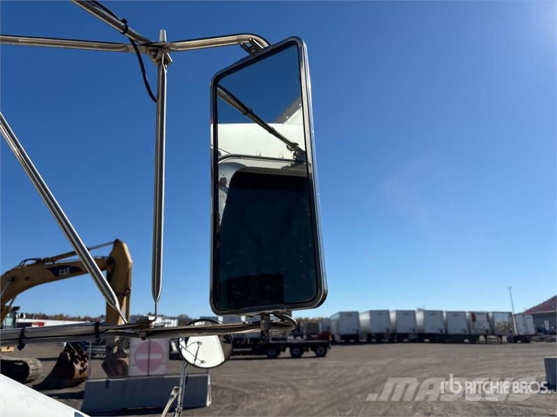 Kenworth T370 Camiones caja cerrada
