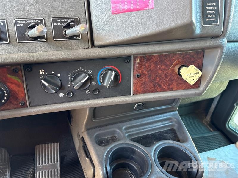 Kenworth T370 Camiones caja cerrada