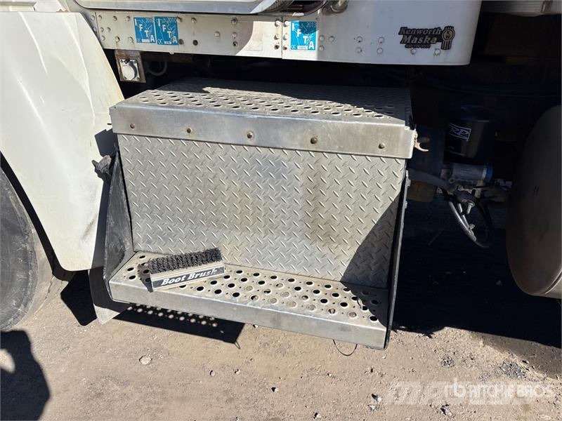 Kenworth T370 Camiones caja cerrada