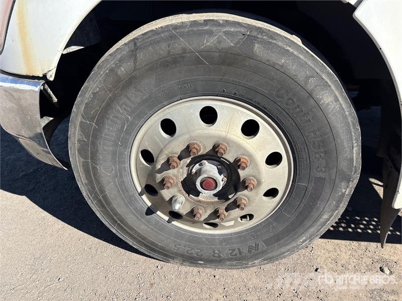 Kenworth T370 Camiones caja cerrada