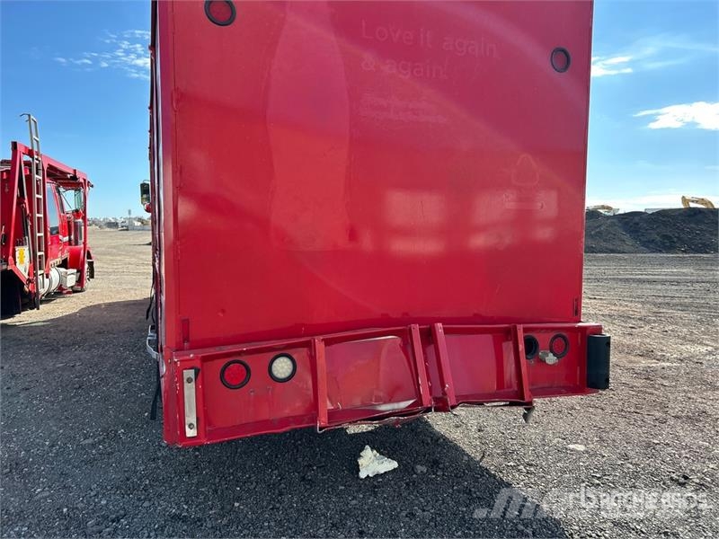 Kenworth T370 شاحنات نقل المشروبات