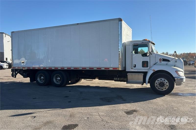 Kenworth T370 貨箱式卡車
