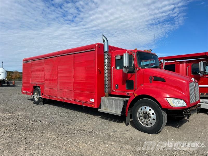 Kenworth T370 شاحنات نقل المشروبات