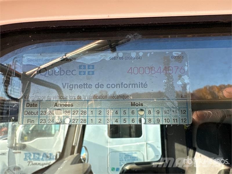 Kenworth T370 貨箱式卡車