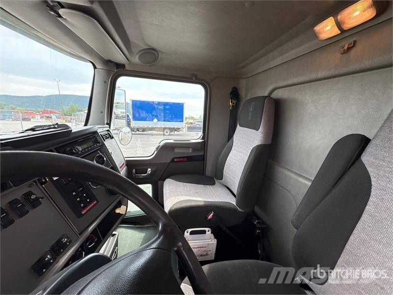 Kenworth T370 4x2 S/A Dump Truck شاحنات قلابة