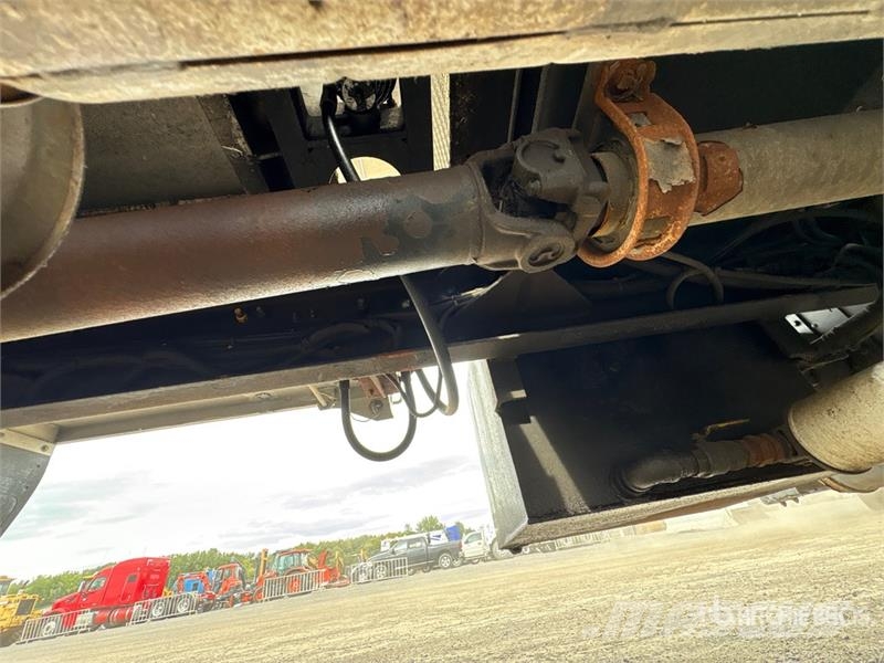 Kenworth T370 4x2 S/A Dump Truck شاحنات قلابة