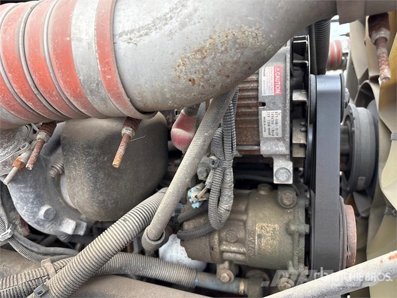 Kenworth T370 4x2 S/A Dump Truck شاحنات قلابة