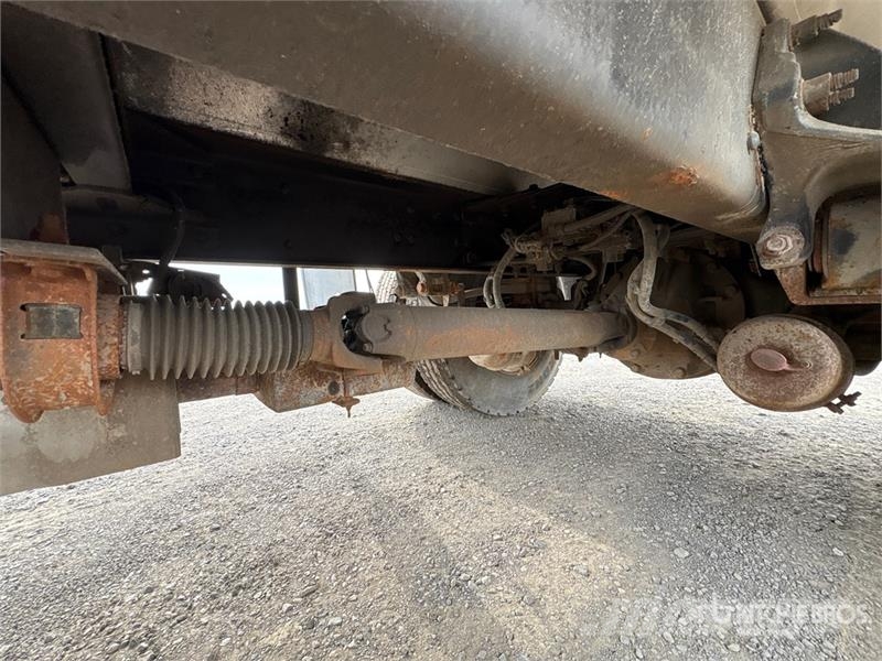 Kenworth T370 4x2 S/A Dump Truck شاحنات قلابة