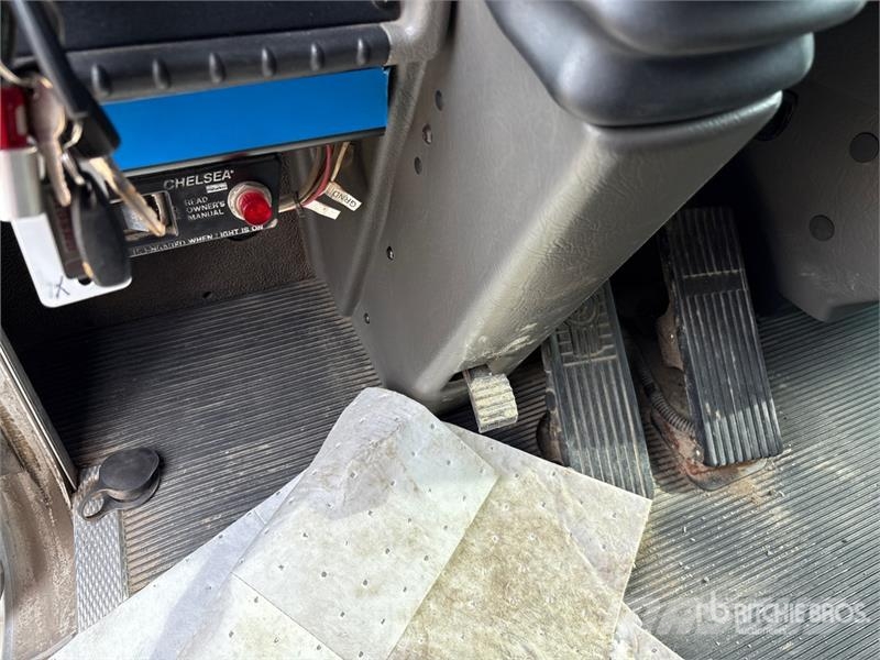 Kenworth T370 4x2 S/A Dump Truck شاحنات قلابة