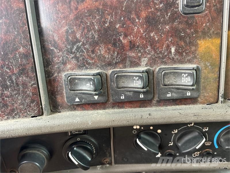 Kenworth T370 6x4 Propane Tank Haul Truck (Inoperable) Other trucks