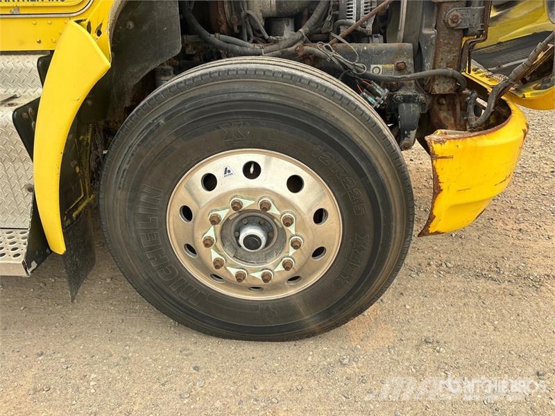 Kenworth T370 6x4 Propane Tank Haul Truck (Inoperable) Other trucks