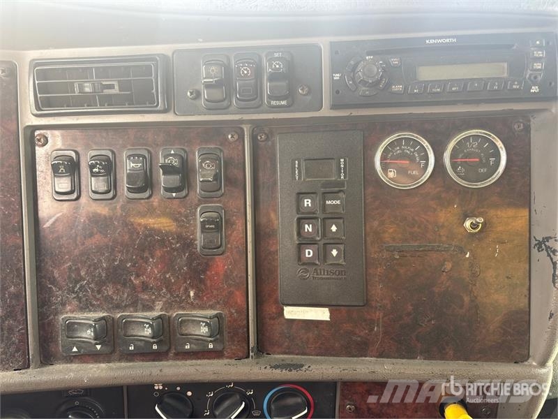 Kenworth T370 6x4 Propane Tank Haul Truck (Inoperable) Other trucks