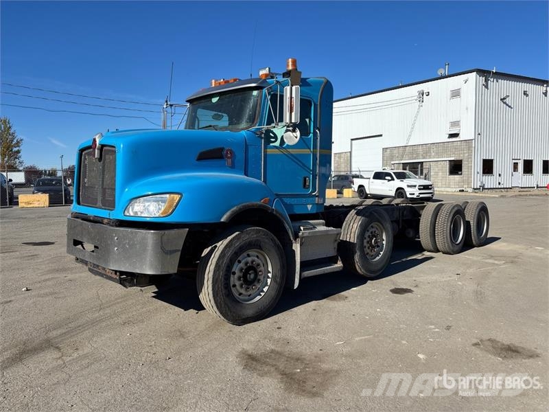 Kenworth T400 8x4 Twin-Steer Cab and Chassis Kabine i unutrašnjost