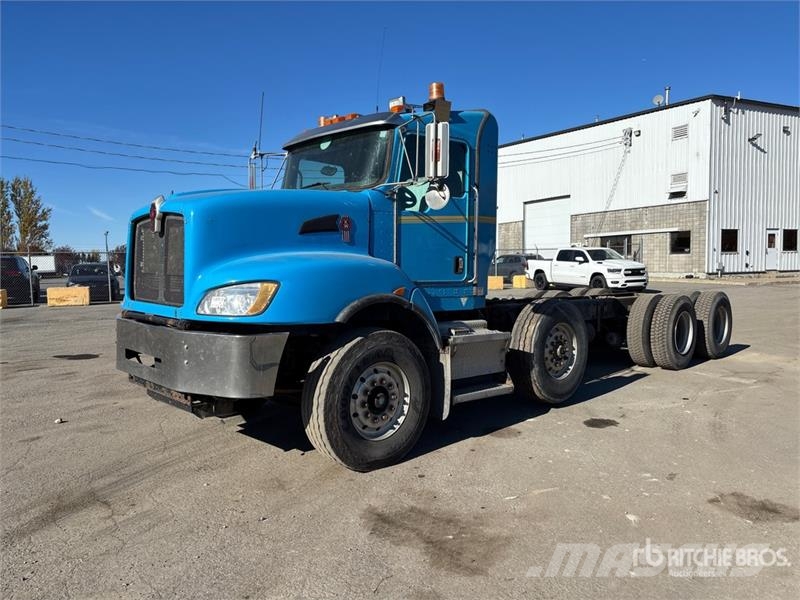 Kenworth T400 8x4 Twin-Steer Cab and Chassis Kabine i unutrašnjost