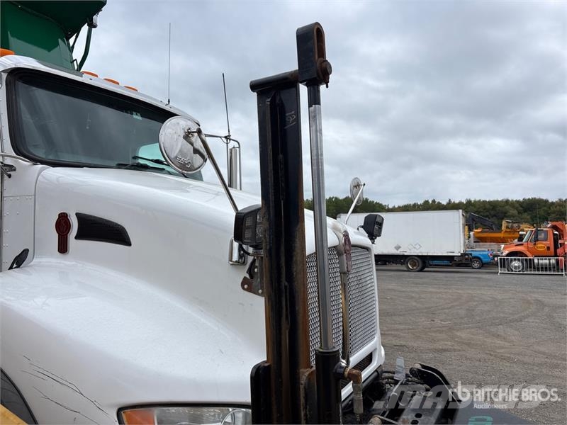 Kenworth T440 6x4 Snow Plow Truck Municipal / general purpose vehicles