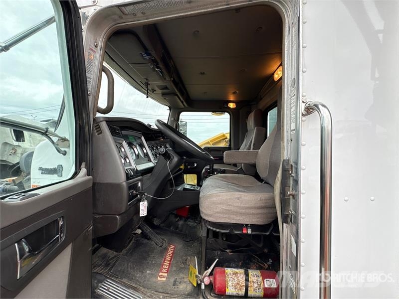 Kenworth T440 6x4 Snow Plow Truck Kommunal-Sonderfahrzeuge