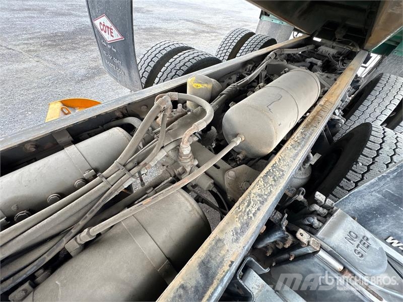 Kenworth T440 6x4 Snow Plow Truck Kommunal-Sonderfahrzeuge