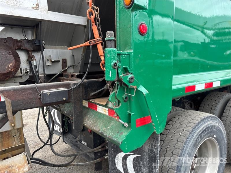 Kenworth T440 6x4 Snow Plow Truck Municipal / general purpose vehicles