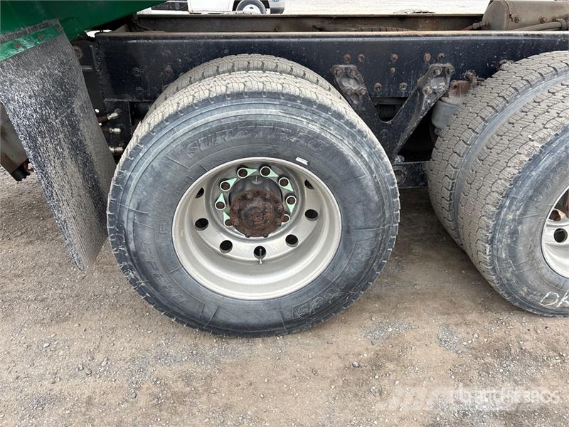 Kenworth T440 6x4 Snow Plow Truck Municipal / general purpose vehicles
