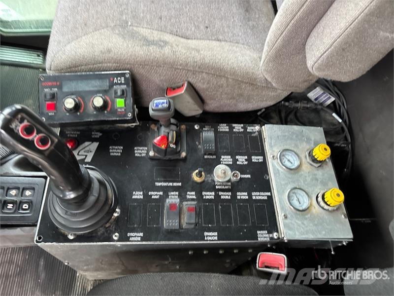 Kenworth T440 6x4 Snow Plow Truck Municipal / general purpose vehicles